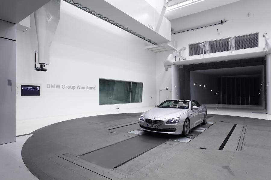  BMW 6-Series Convertible 2011 года  (фото 3 из 320)